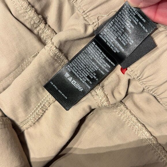 The North Face Nylon Convertible Cargo Hiking Pants Shorts Khaki Men's M (A2) - Picture 12 of 15